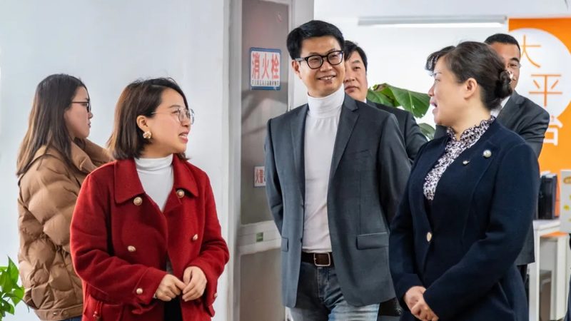 传媒公司加盟费分期付：解析分期加盟的优劣势**